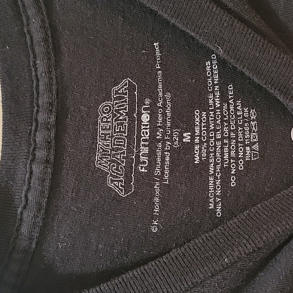 My Hero Academia T-shirt - Picture 2 of 2